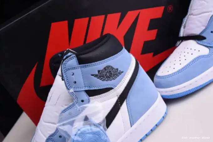 Reps LUCY 1 BLACK UNIVERSITY 555088-134 JORDAN WHITE BLUE HIGH RETRO AIR 0514